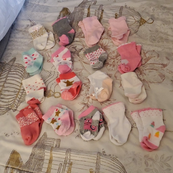 homegoods Other - Bundle of 17 Socks